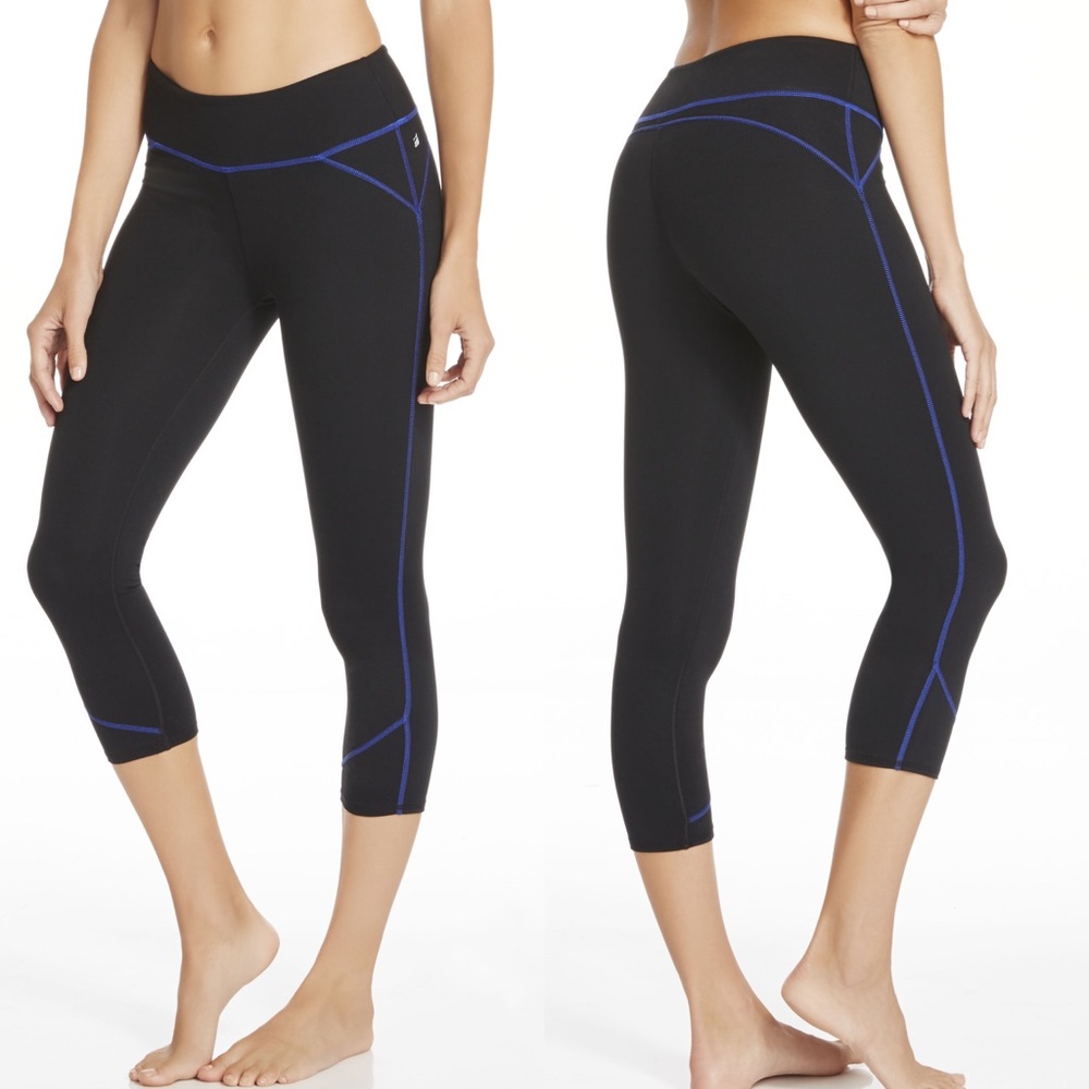 Fabletics Lima Powerhold Capri - image 1